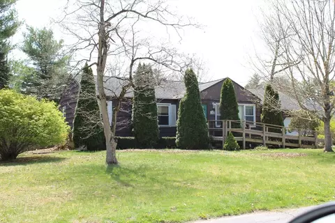 158 Woodcrest Rd, Springfield, MA 01129