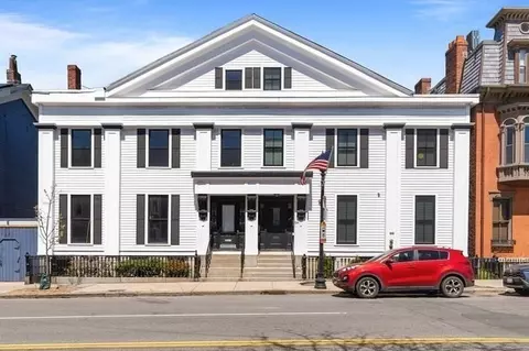 Exterior - 512 E Broadway, Boston, MA 02127 photo 2 of 8