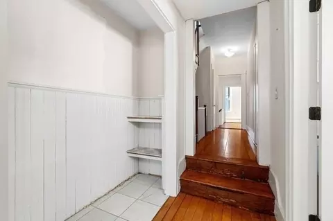 Entry Way - 512 E Broadway, Boston, MA 02127 photo 3 of 4