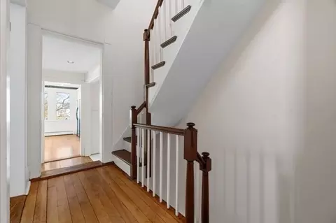 Entry Way - 512 E Broadway, Boston, MA 02127 photo 2 of 4