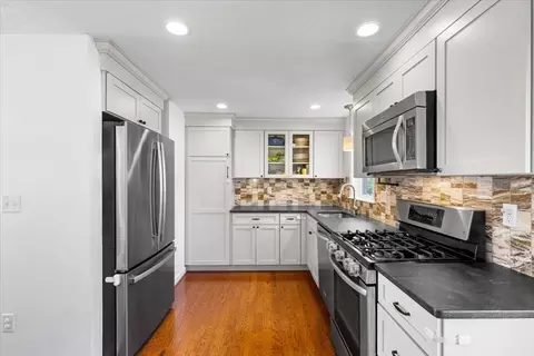 57 Debbies Ln, Barnstable, MA 02648 photo 9