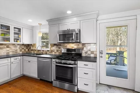 57 Debbies Ln, Barnstable, MA 02648 photo 10
