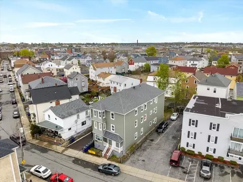 516-520 Third St, Fall River, MA 02721