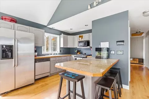 35 Freshmeadow Dr, Wareham, MA 02571 photo 9