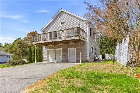 35 Freshmeadow Dr, Wareham, MA 02571 photo 2