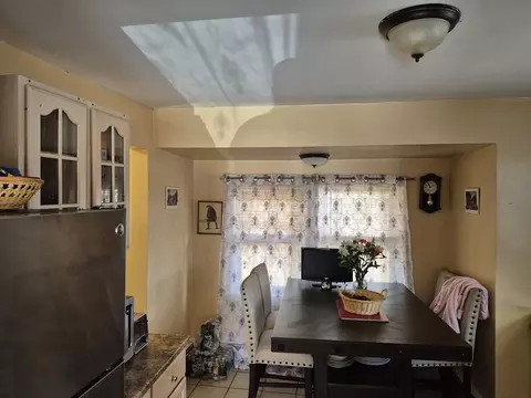 Dining - 58 Eureka, Springfield, MA 01104 photo 1 of 1