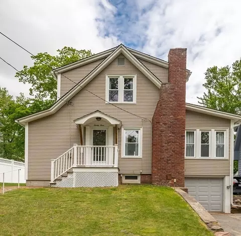 23 Berwick Rd, Longmeadow, MA 01106