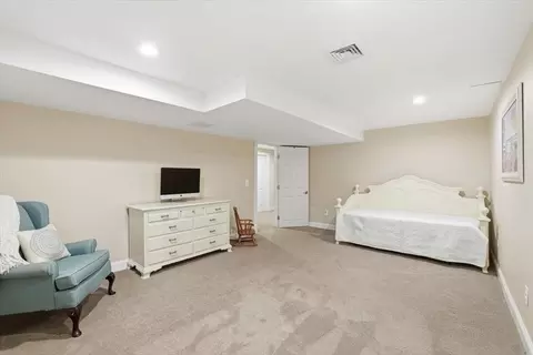 Bedroom - 140 Pheasant Hill Cir, Cotuit, MA 02635 photo 5 of 6
