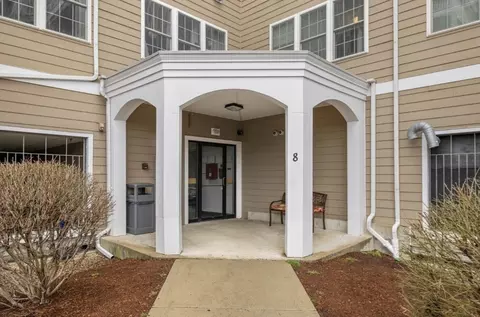 8 Walnut St #408, Peabody, MA 01960