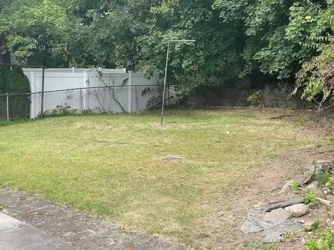 Exterior - 259 Massasoit Rd, Worcester, MA 01604 photo 3 of 3
