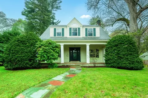 320 Quinobequin Rd, Waban, MA 02468