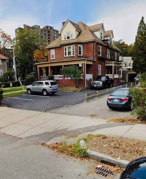 1857 Commonwealth Ave, Brighton, MA 02135