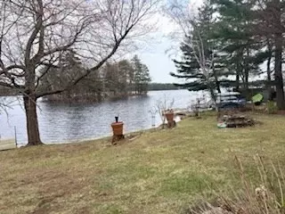 31 Spring St, Lunenburg, MA 01462