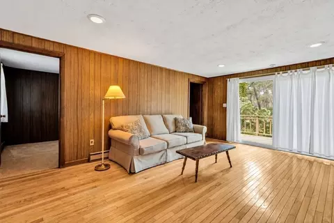 Living - 10 Bartlett Rd, Wellfleet, MA 02667 photo 2 of 5