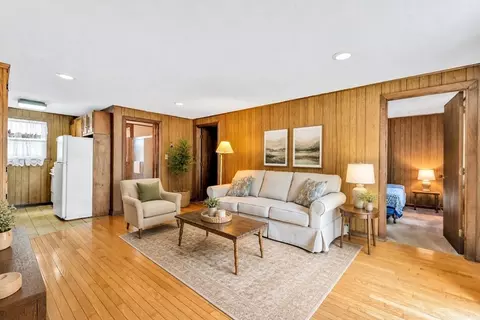 Living - 10 Bartlett Rd, Wellfleet, MA 02667 photo 1 of 5
