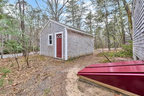 Exterior - 10 Bartlett Rd, Wellfleet, MA 02667 photo 7 of 7