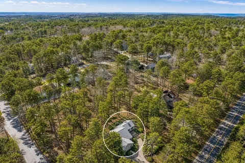 View/Area - 10 Bartlett Rd, Wellfleet, MA 02667 photo 2 of 4
