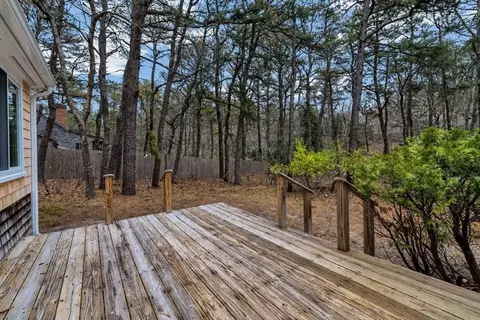 Exterior - 10 Bartlett Rd, Wellfleet, MA 02667 photo 4 of 7