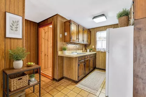 Entry Way - 10 Bartlett Rd, Wellfleet, MA 02667 photo 2 of 2