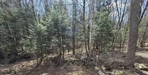 360 Jacobs Ladder Rd, Becket, MA 01223