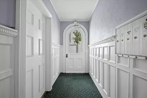 Entry Way - 40 Elm St #1, Worcester, MA 01609 photo 1 of 3