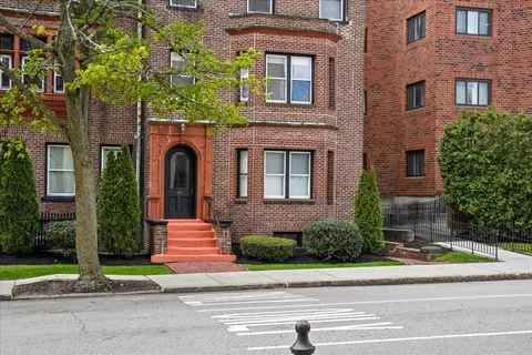 Exterior - 40 Elm St #1, Worcester, MA 01609 photo 10 of 10