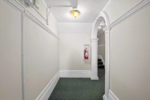 Entry Way - 40 Elm St #1, Worcester, MA 01609 photo 3 of 3