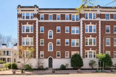 41 Bowdoin St #28, Cambridge, MA 02138