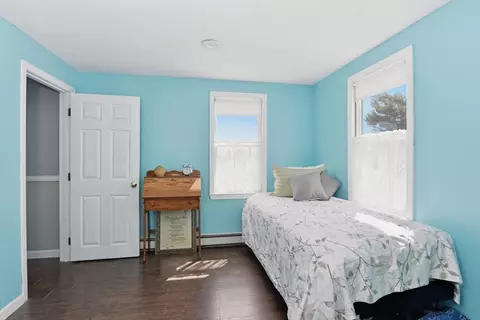 Bedroom - 91 Cohasset Rd, Wareham, MA 02532 photo 2 of 3