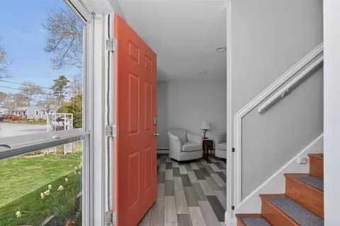 Entry Way - 91 Cohasset Rd, Wareham, MA 02532 photo 2 of 2