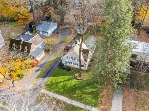 61 Woodlawn Ave, Northampton, MA 01060