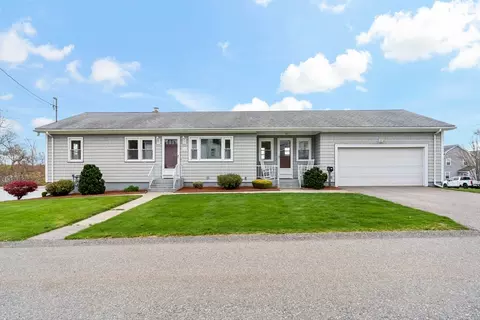 63 Eschol St, Swansea, MA 02777