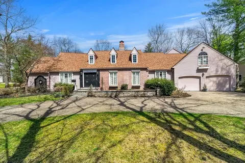Exterior - 20 Albee Dr, Braintree, MA 02184 photo 2 of 4