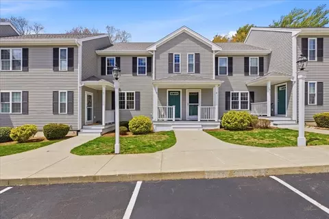 101 Cherry St #8, Plymouth, MA 02360