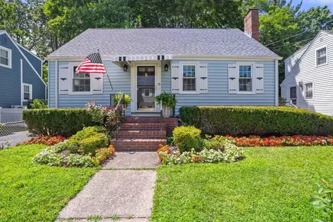 15 New Haven St, West Roxbury, MA 02132