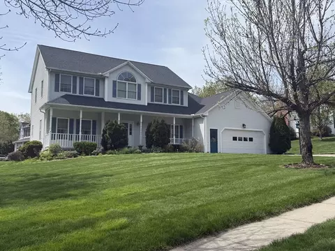 46 Gloria Dr, Westfield, MA 01085