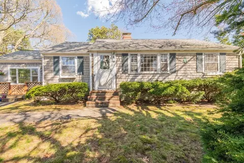 268 Trotting Park Rd, Dennis, MA 02670