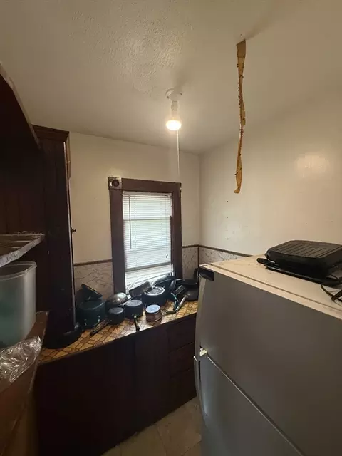 Kitchen - 119-121 Middlesex St, Springfield, MA 01109 photo 1 of 4