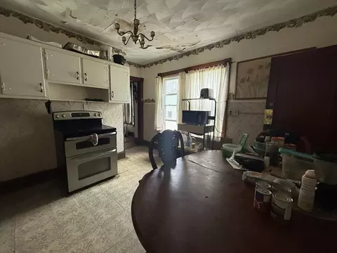 Kitchen - 119-121 Middlesex St, Springfield, MA 01109 photo 2 of 4