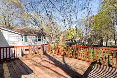 Exterior - 203 High St, Hingham, MA 02043 photo 2 of 4