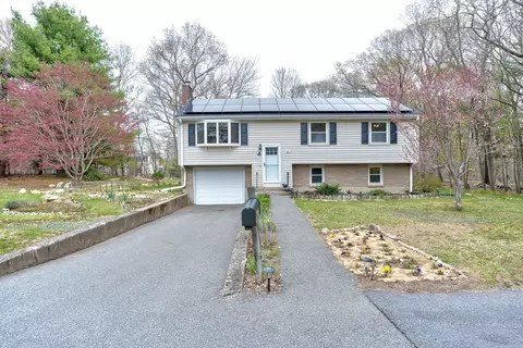 4 Park Dr, Holbrook, MA 02343