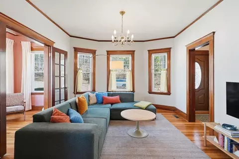 42 Lagrange St #U1, West Roxbury, MA 02132