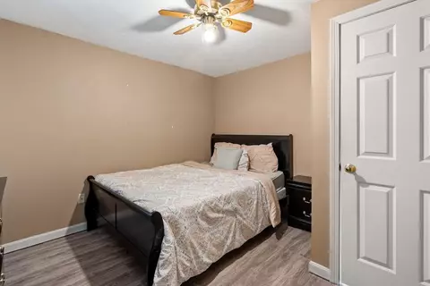 Bedroom - 12 Hyannis Pl, Worcester, MA 01604 photo 4 of 6