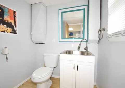 Bath - 2 Barton St, Granby, MA 01033 photo 2 of 3