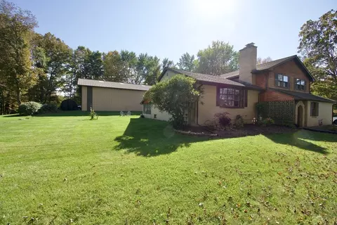 Exterior - 2 Barton St, Granby, MA 01033 photo 5 of 14