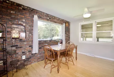 Dining - 2 Barton St, Granby, MA 01033 photo 1 of 2