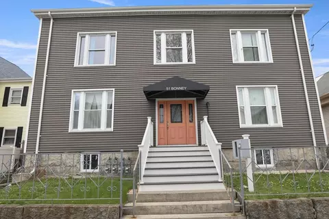 51 Bonney St, New Bedford, MA 02740