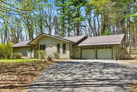18 Laurel Ln, Princeton, MA 01541