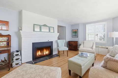 11 Drury Ln, Worcester, MA 01609 photo 4