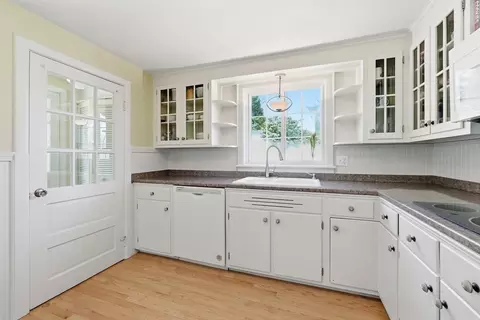11 Drury Ln, Worcester, MA 01609 photo 11